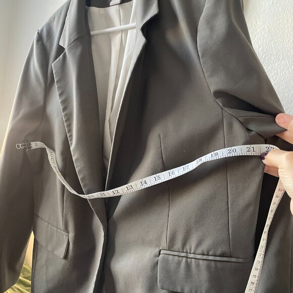 Women’s H&M Charcoal Gray Blazer – Size L - Picture 5 of 5